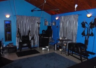 Mistress-Nicolette-Dominatrix-6